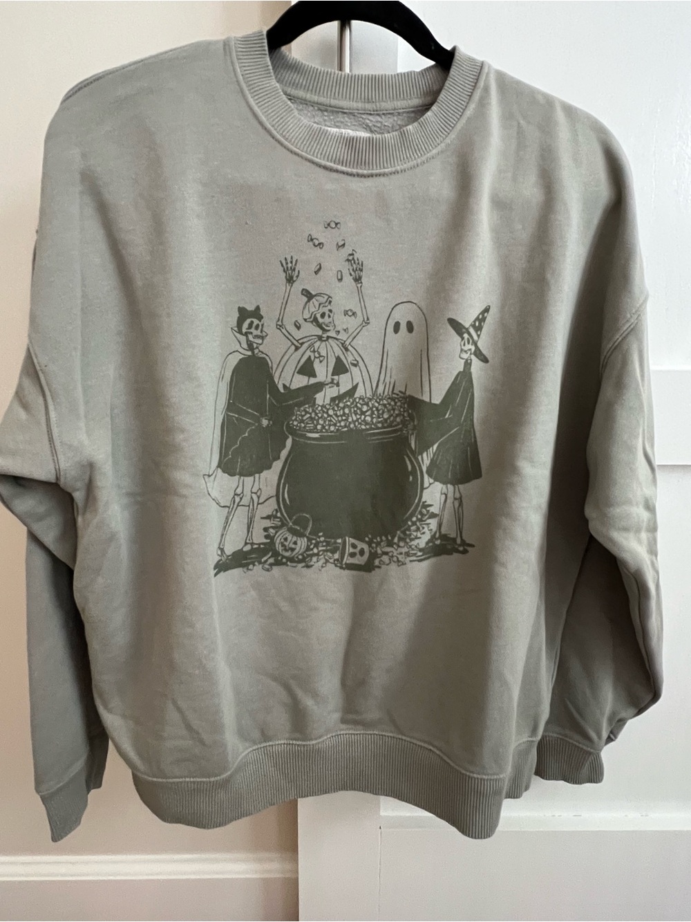 American Eagle Outfitters Sage Green Halloween Graphic Crewneck